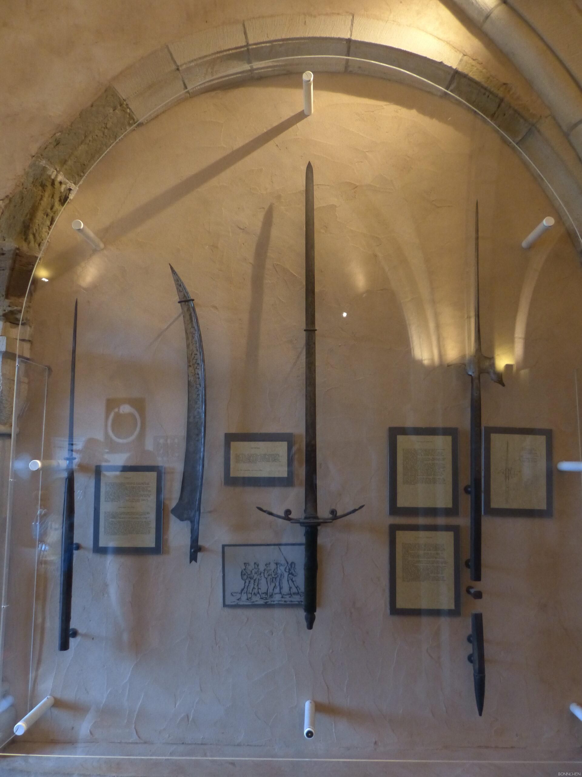 Waffen in der Ritterstube von Burg Vianden