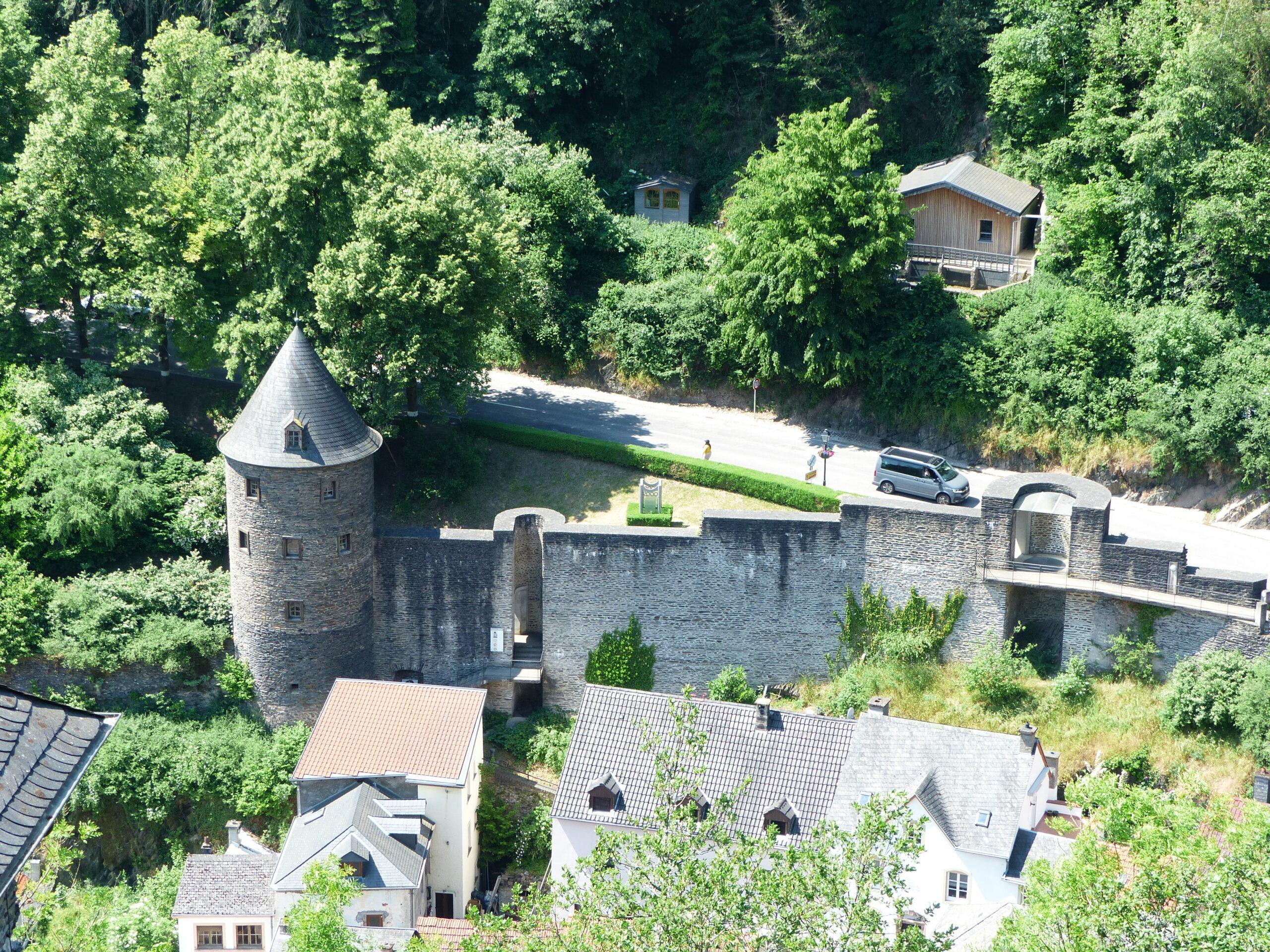 Stadtmauer Reste in Vianden