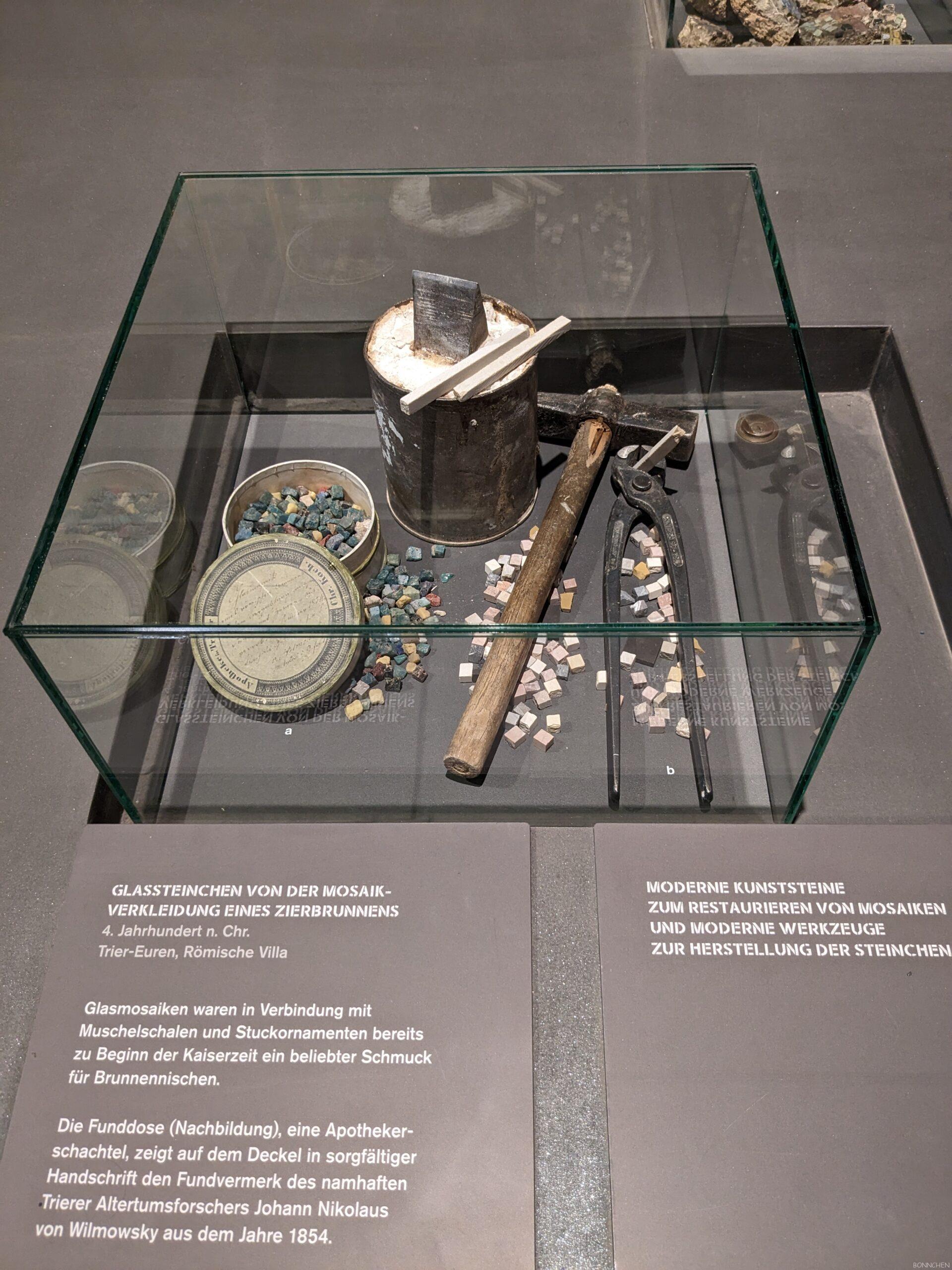 054 rheinisches landesmuseum trier mosaik werkzeug scaled