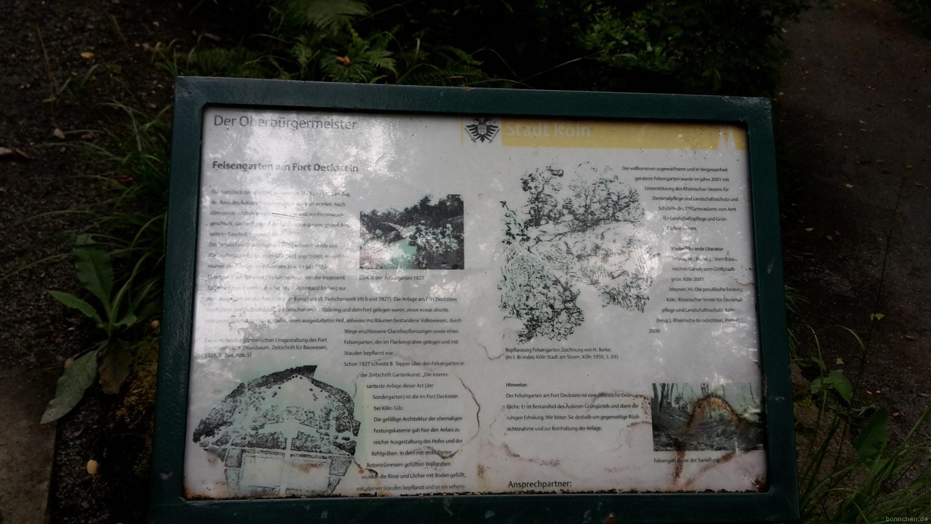 Tafel des Felsengartens auf der Kölnpfad Etappe 2