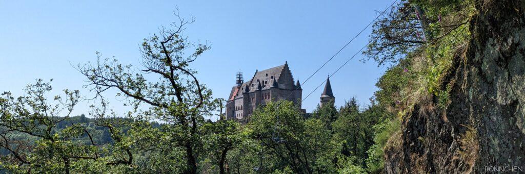 Burg Vianden oder Schloss Vianden ~ Vianden Sehenswürdigkeiten